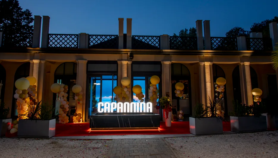 Capannina apertura